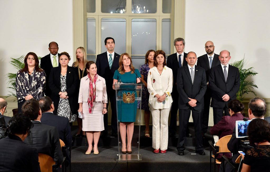 Ministros das Relações Exteriores representando Estados membros no Grupo Lima se reúnem no Palácio de Torre Tagleon em 13 de fevereiro de 2018 em Lima, Peru. (Ministerio de Relaciones Exteriores / Flickr)