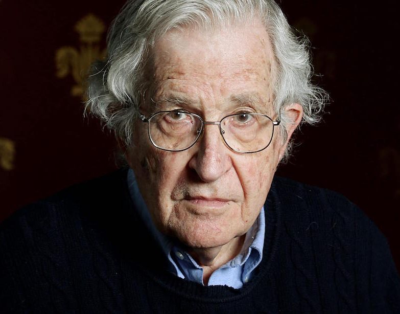Chomsky, aos 90 anos, o mais jovem socialista intelectualmente das américas.