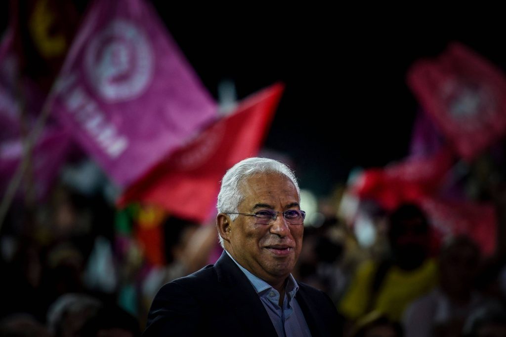 Geringonça vira problema para governo e inicia crise em Portugal:  Parlamento pode ser dissolvido