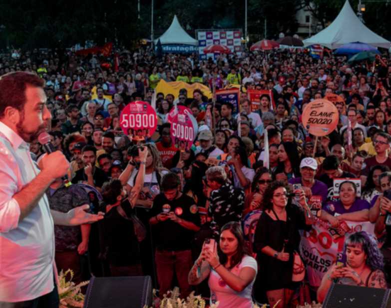 A decisão de fazer um pronunciamento e de convocar um Ato contra o bolsonarismo na Praça Roosevelt foi um giro lúcido diante da ameaça Marçal. Foto de Leandro Paiva