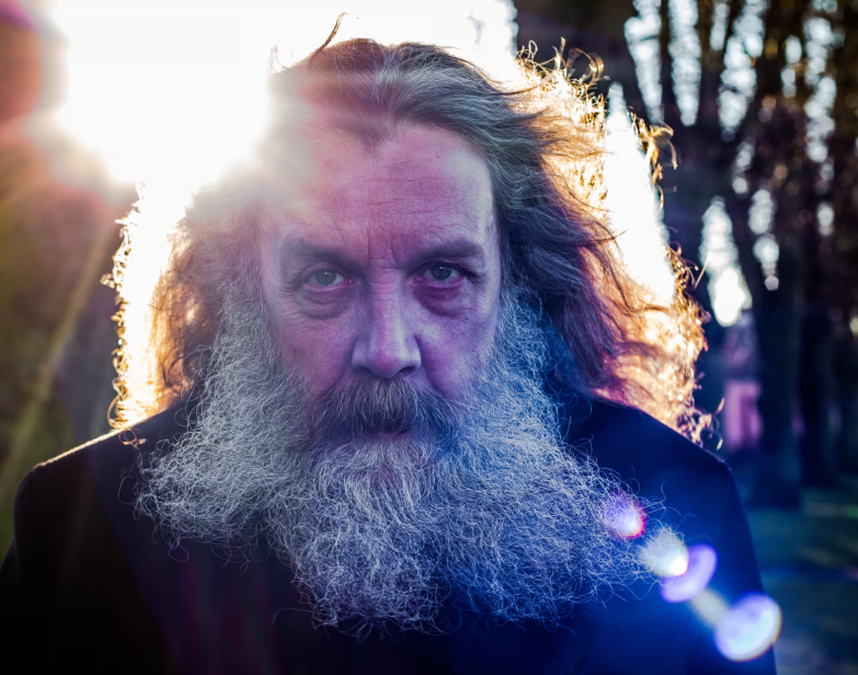 ‘Você não precisa do facão ou do megafone’ … Alan Moore. Fotografia: Joe Brown joestupidstupid@aol.com/Joe Brown